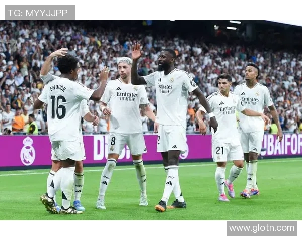 欧冠小组赛亨克对阵利物浦精彩对决前瞻与分析